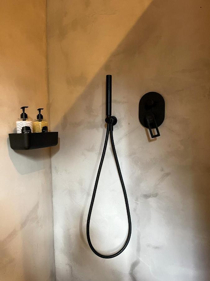 Modern Stone Villas With Swimming Pool アリヴェリ エクステリア 写真
